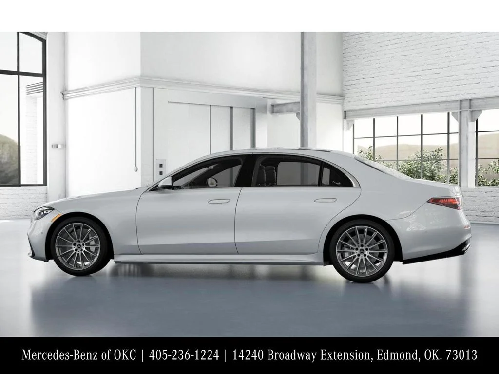 New 2026 White Mercedes-Benz S 580 image 33