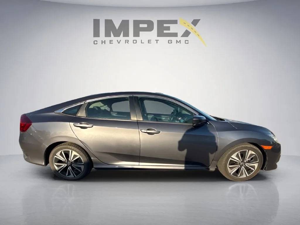 Used 2018  Honda EX-L image 6