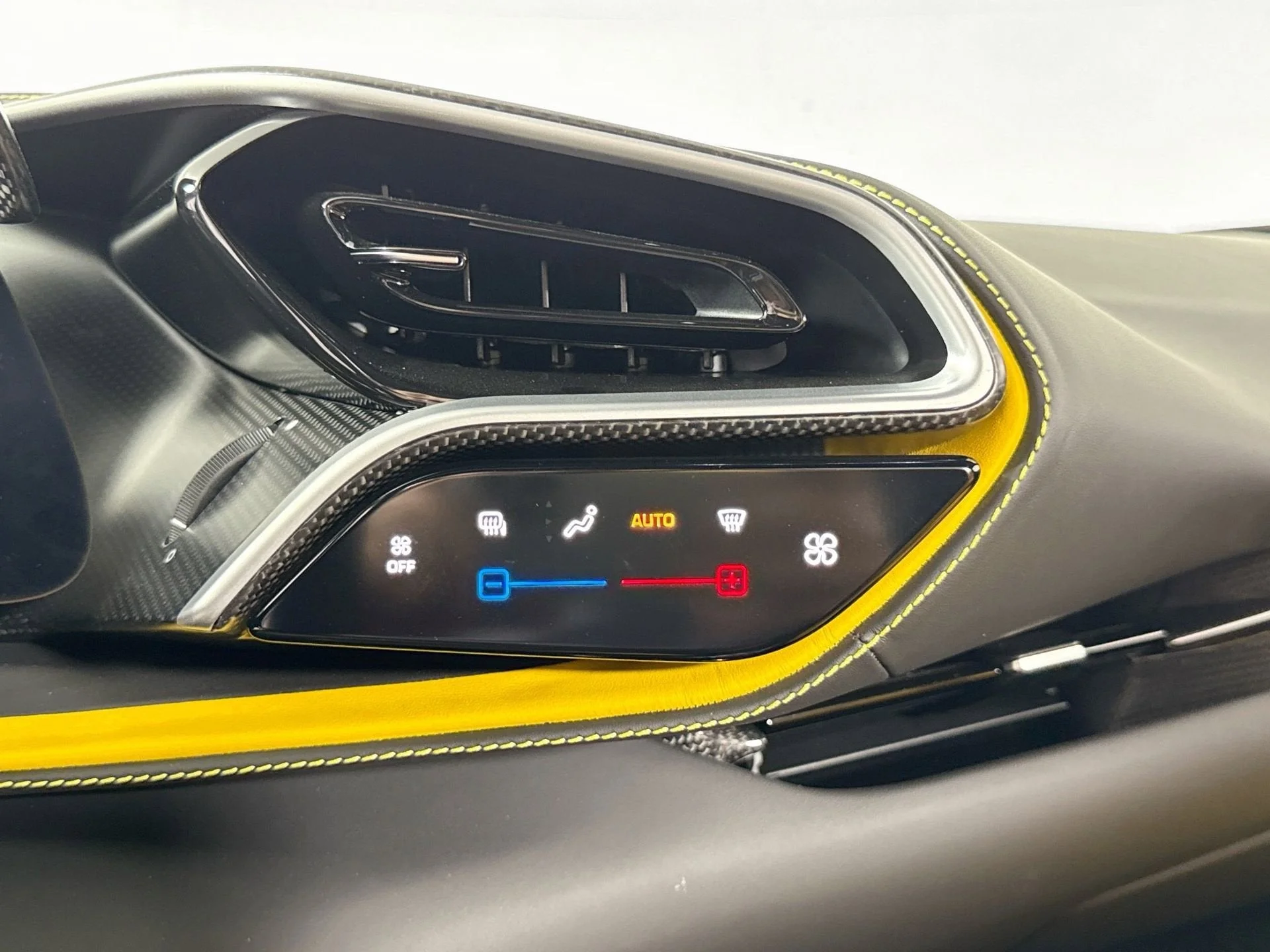Certified Used 2024 Blu Elettrico 2020 Ferrari Base image 12