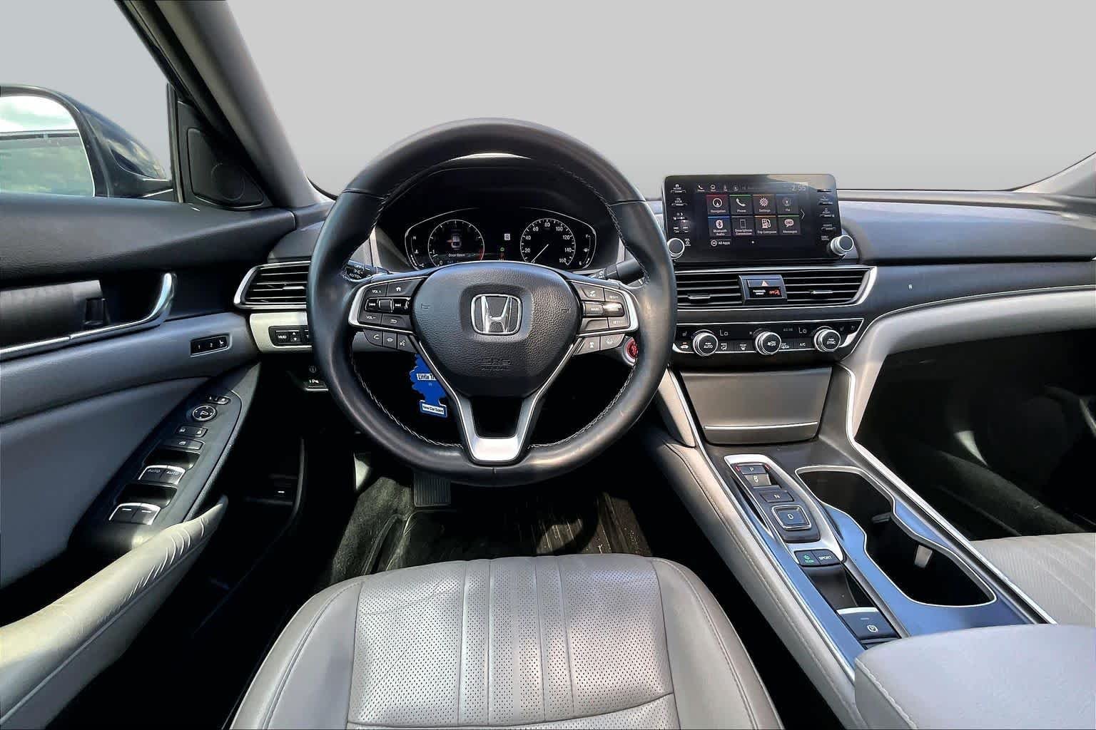 Used 2018 Obsidian Blue Pearl Honda Touring 2.0T image 6