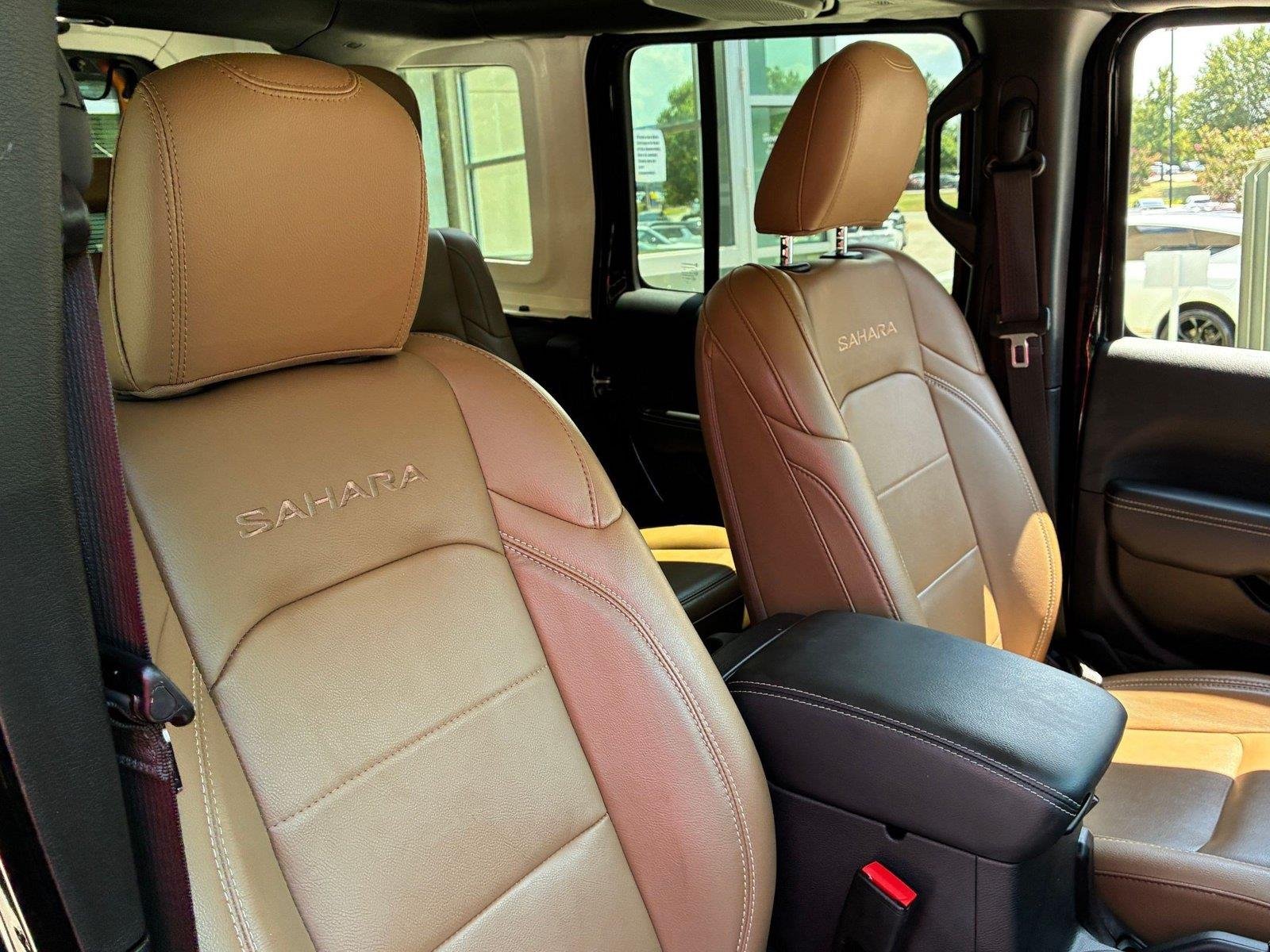 Used 2023 Black Clearcoat Jeep Sahara image 29