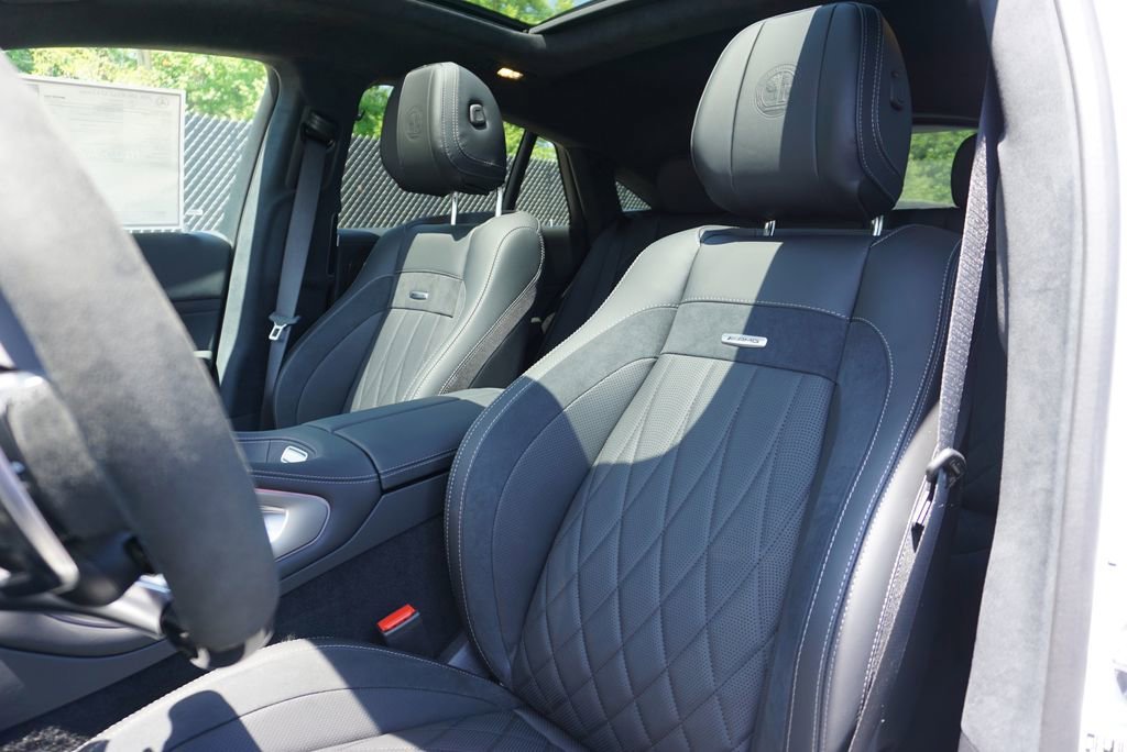 New 2026 MANUFAKTUR Moonlight White Metallic Mercedes-Benz GLE 63 S AMG® image 32