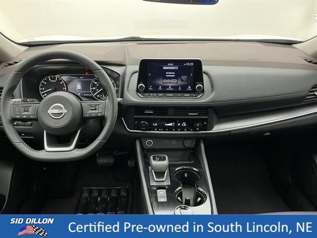 Used 2023 Pearl White Tricoat Nissan SV image 19