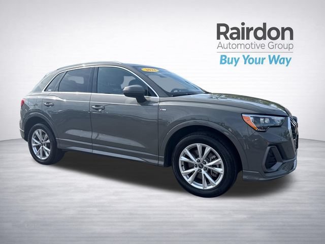 2022 Audi Q3 S line Premium
