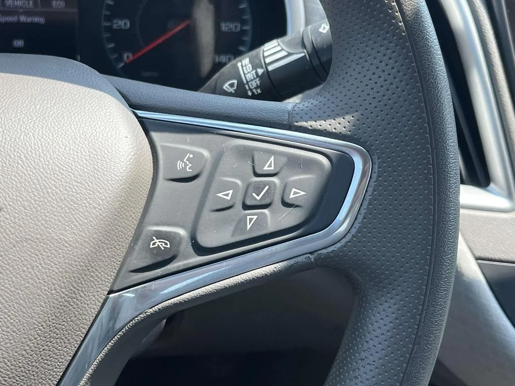 Used 2020 White Chevrolet LS image 20