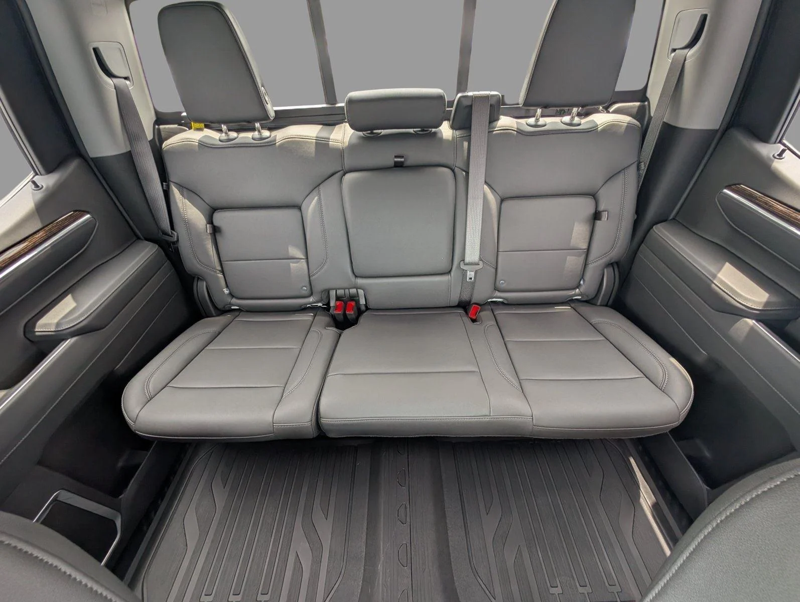 New 2026 Summit White GMC Elevation image 37