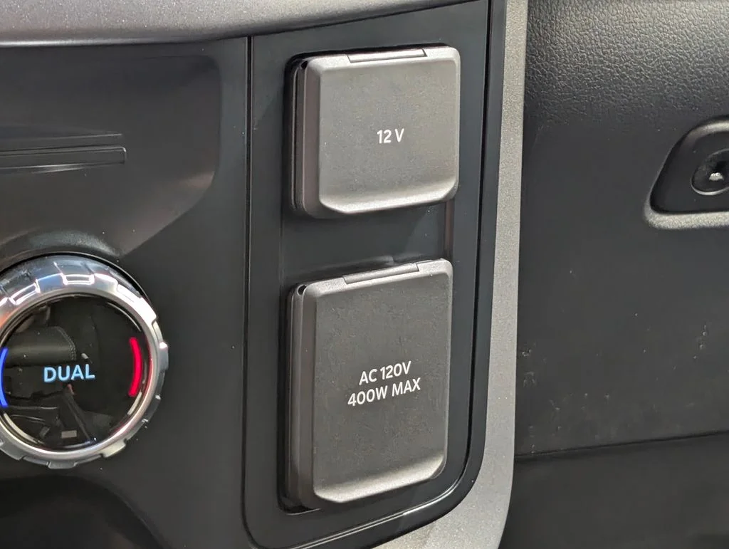 New 2026 Carbonized Gray Metallic Ford XLT image 8