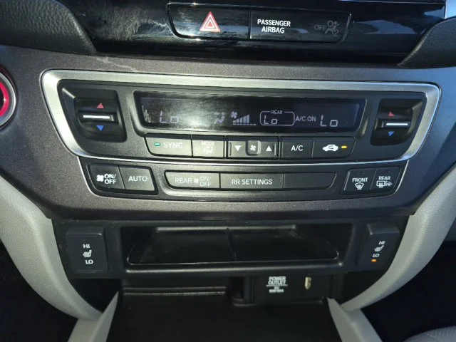 Used 2017  Honda RTL-T image 25