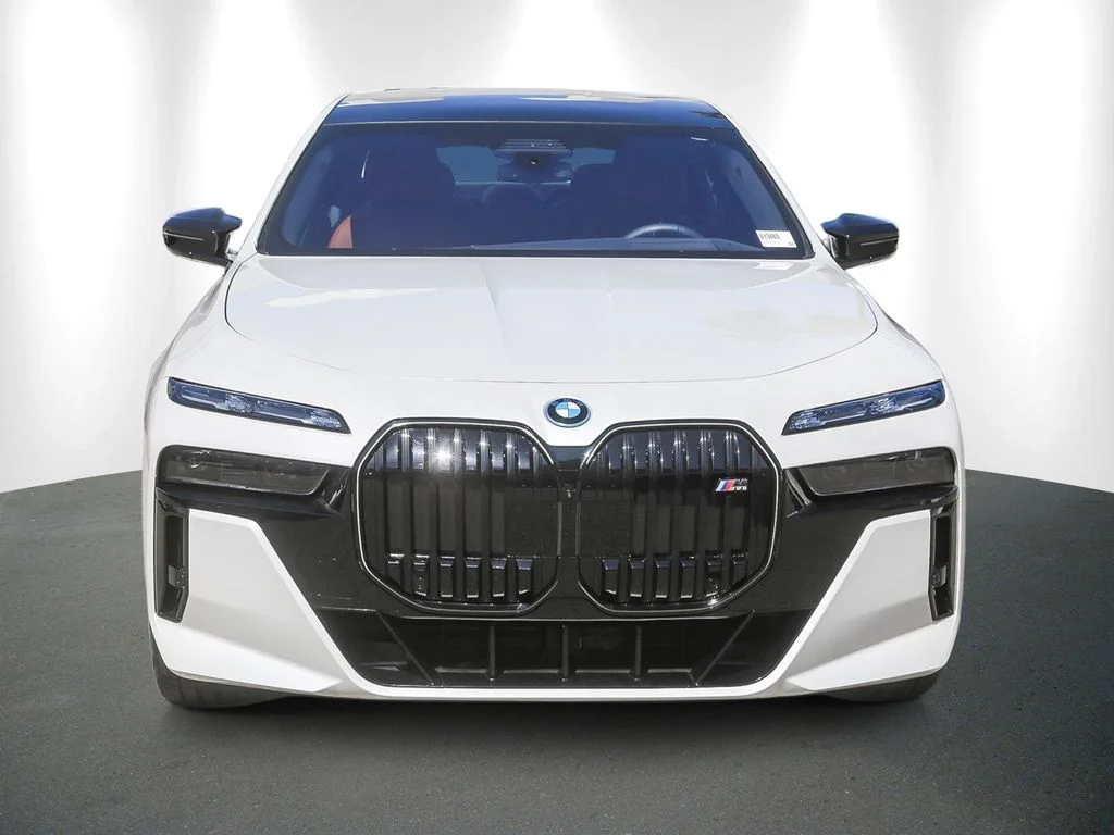 Used 2025 BMW i7 M70 with VIN WBY83EH09SCV32259 for sale in Glendale, CA