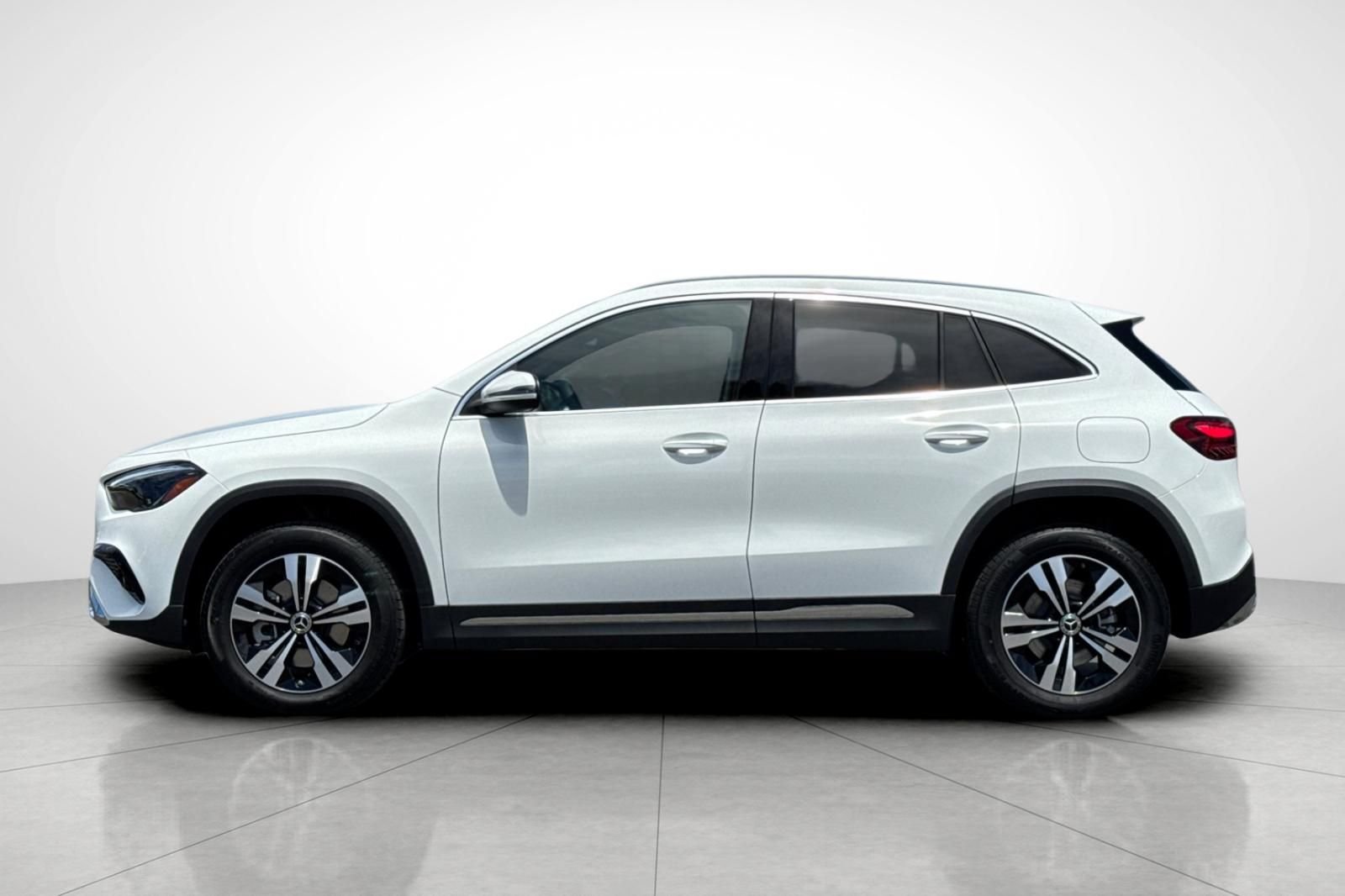 New 2026 Polar White Mercedes-Benz GLA 250 image 31