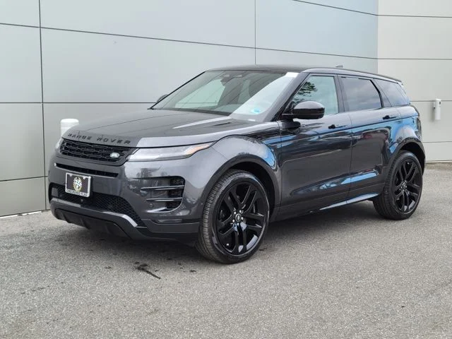 2026 Land Rover Range Rover Evoque Dynamic SE's photo