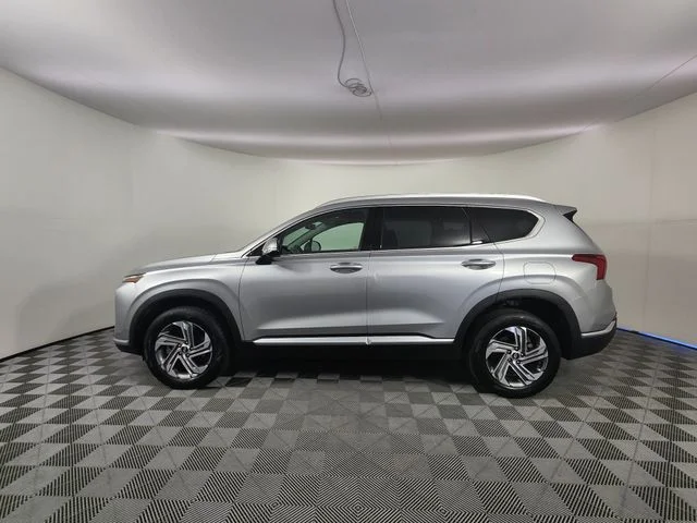 Used 2023 Silver Hyundai SEL image 2