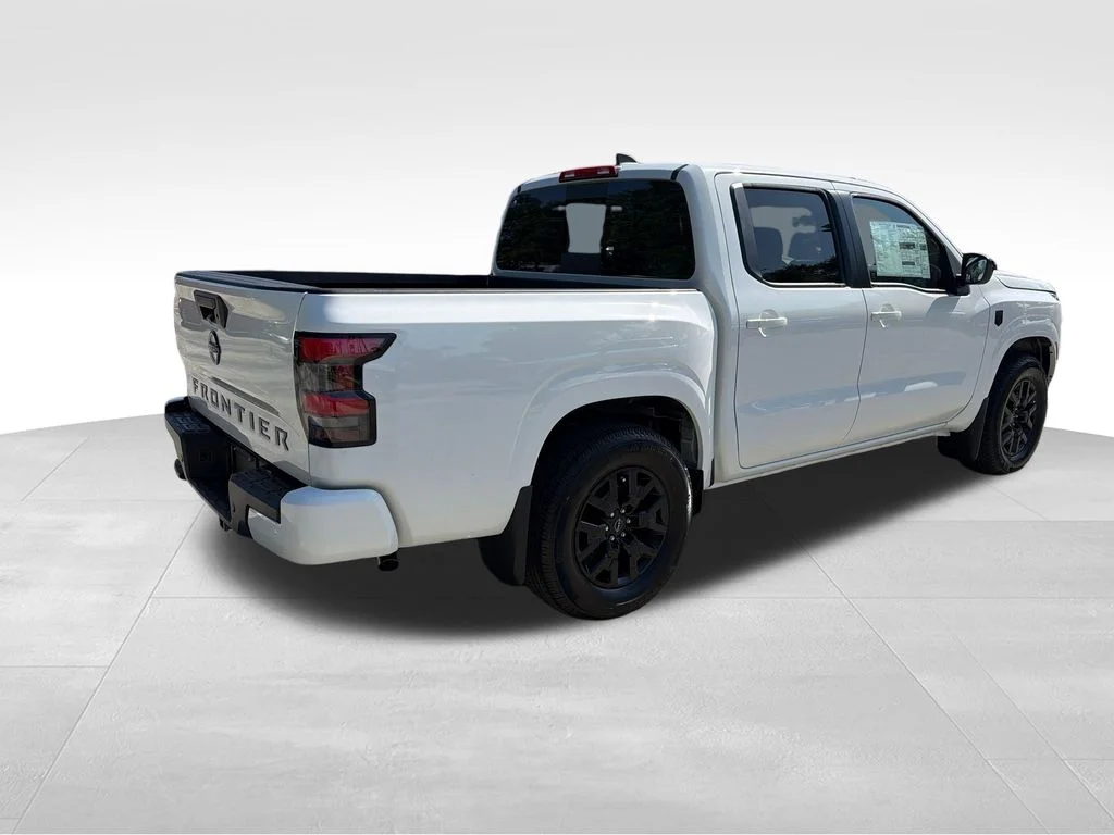 New 2026 Glacier White Nissan Crew Cab SV image 8