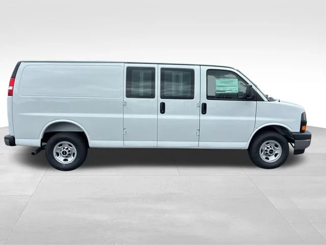 New 2026 Summit White GMC Work Van image 6