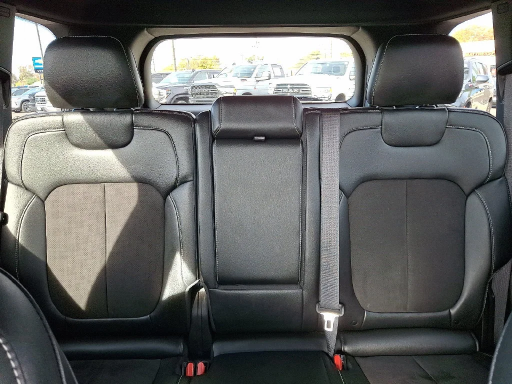 Used 2023 White Jeep Altitude 4x4 image 20