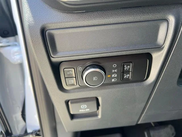 New 2026 Oxford White Ford STX® image 43