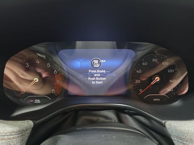 Used 2022 Silver Jeep Latitude Lux image 18