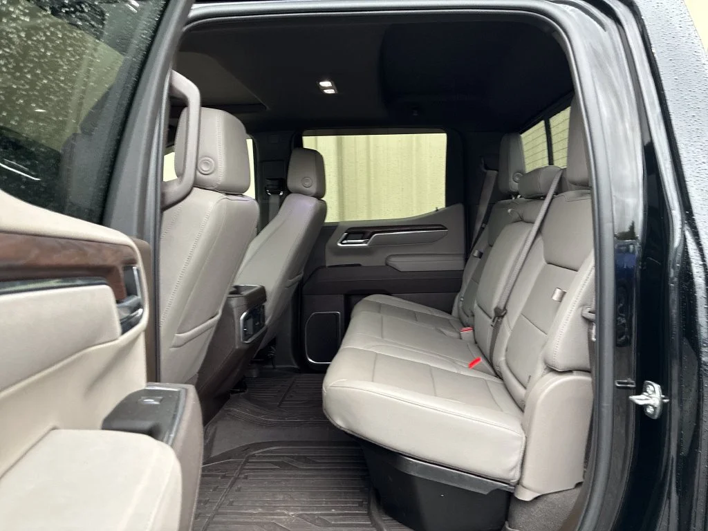 Used 2025 Black GMC SLT image 12