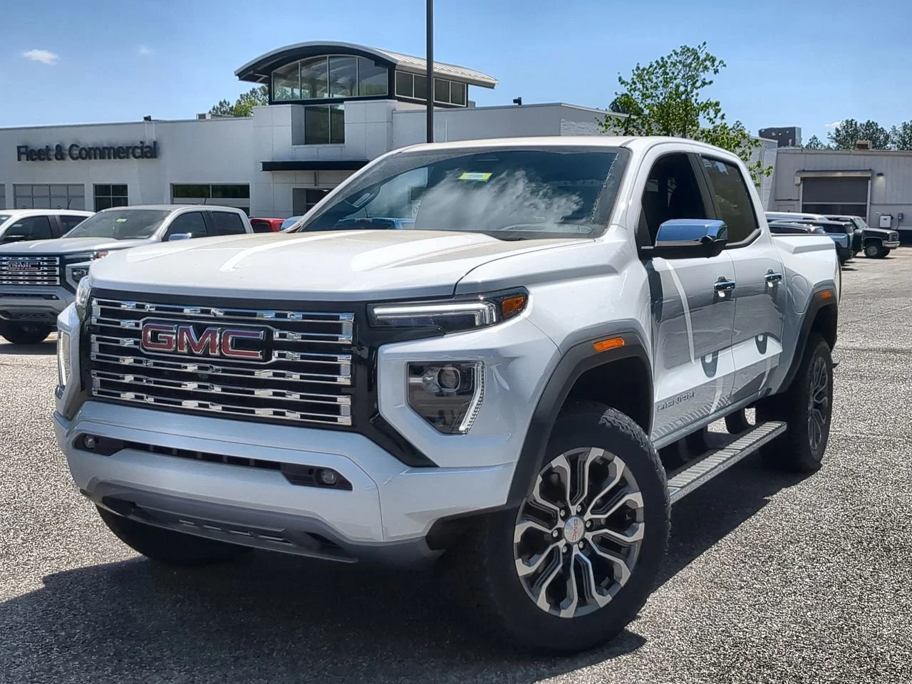 2026 GMC Canyon 4WD Denali Crew Cab Short Box's photo