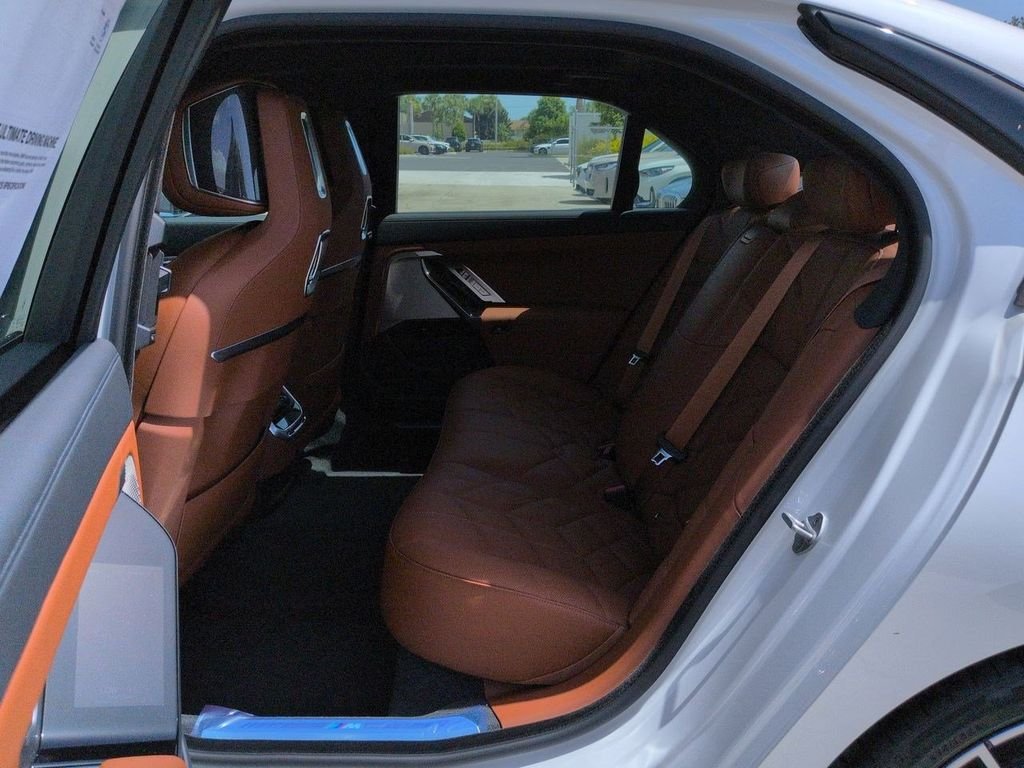 New 2026 Mineral White Metallic BMW 740i xDrive image 13
