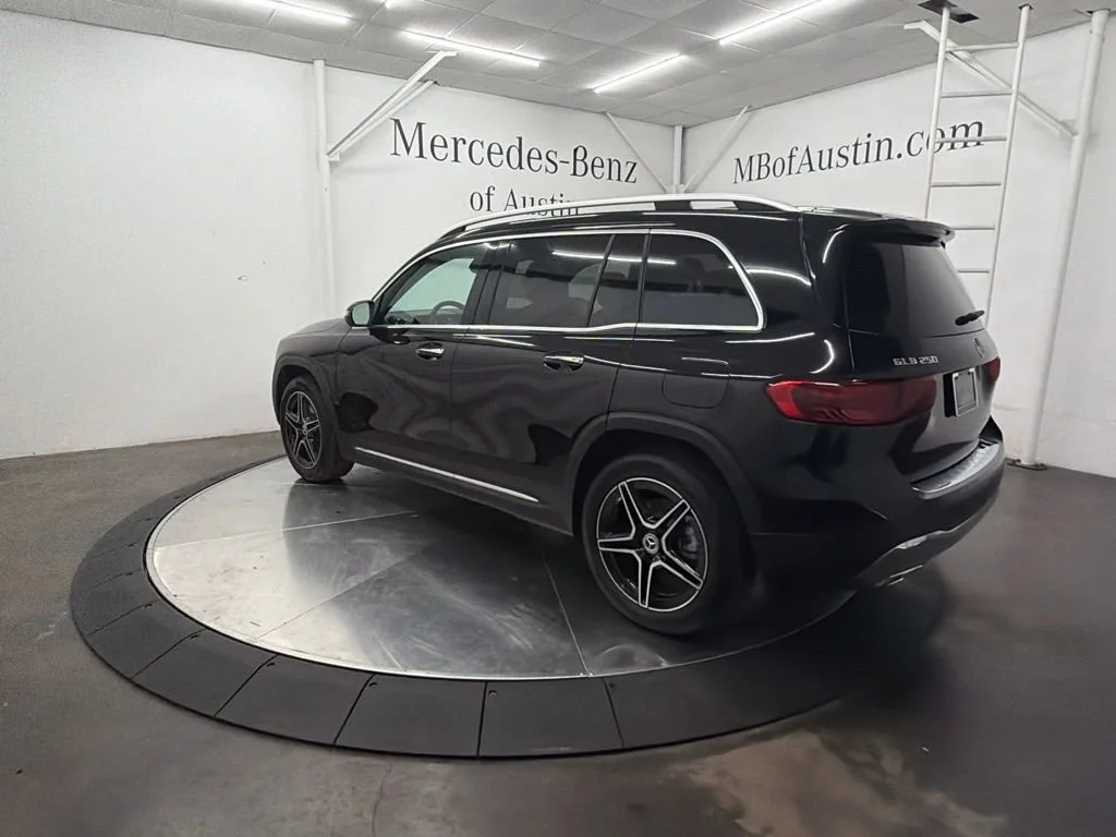 New 2026 Black Mercedes-Benz GLB 250 image 5