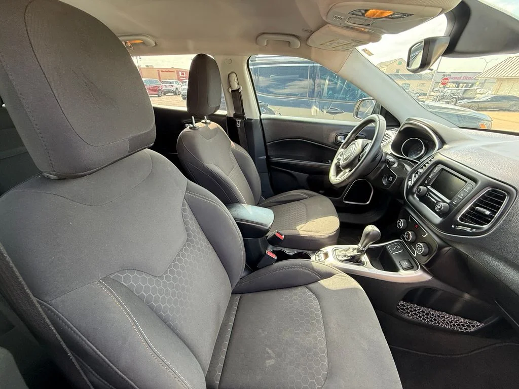 Used 2018 White Jeep Sport image 27