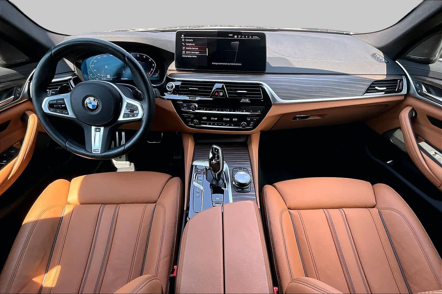 2023 BMW 5 Series M550i - Photo 15