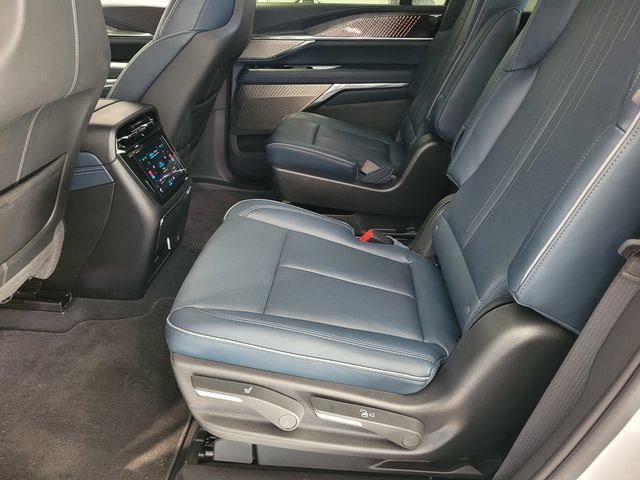 2025 Cadillac Escalade IQ Sport 2 - Photo 15