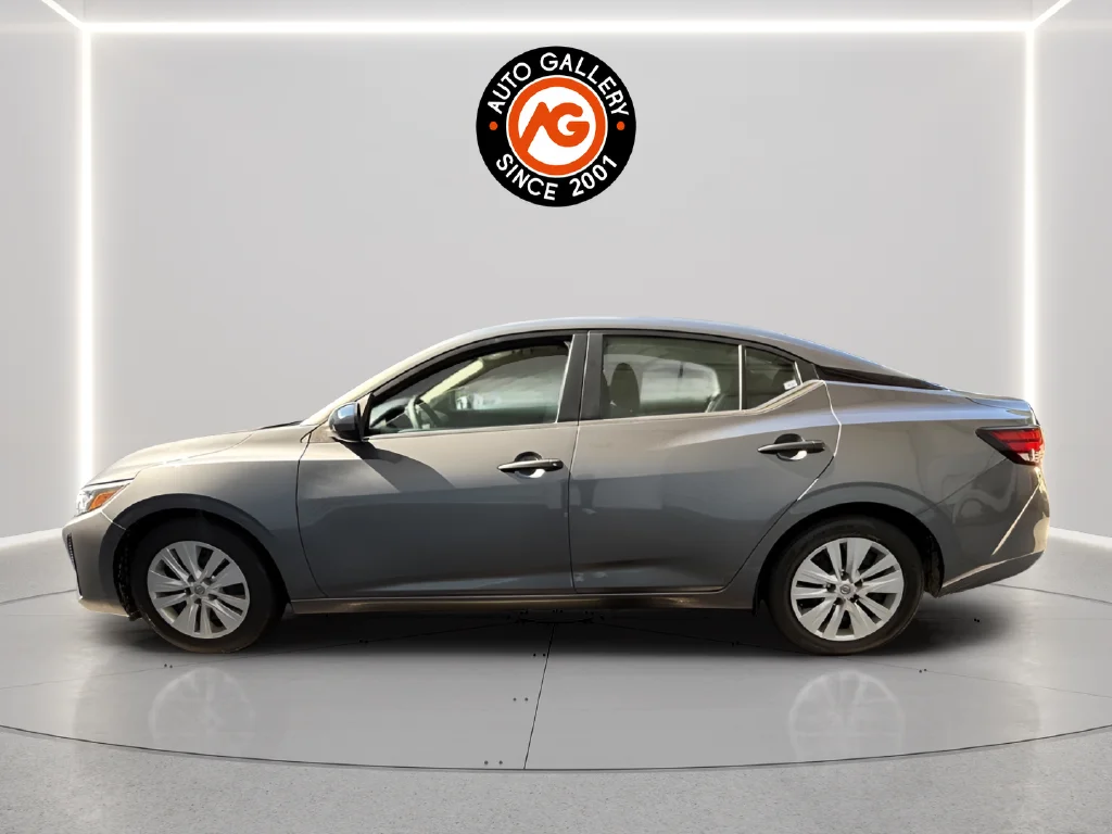 Used 2024 Gray Nissan S image 5