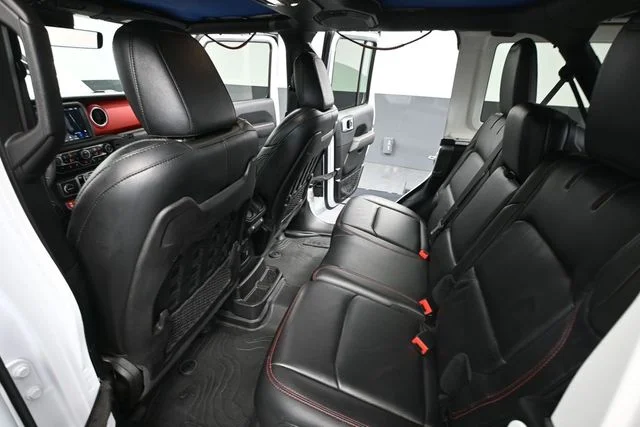Used 2019 White Jeep Unlimited Rubicon image 33