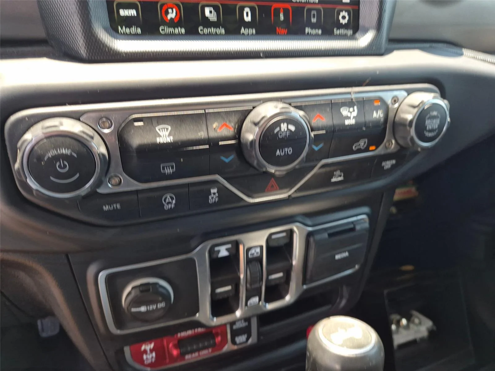 Used 2021 Hydro Blue Pearlcoat Jeep Unlimited Rubicon image 22