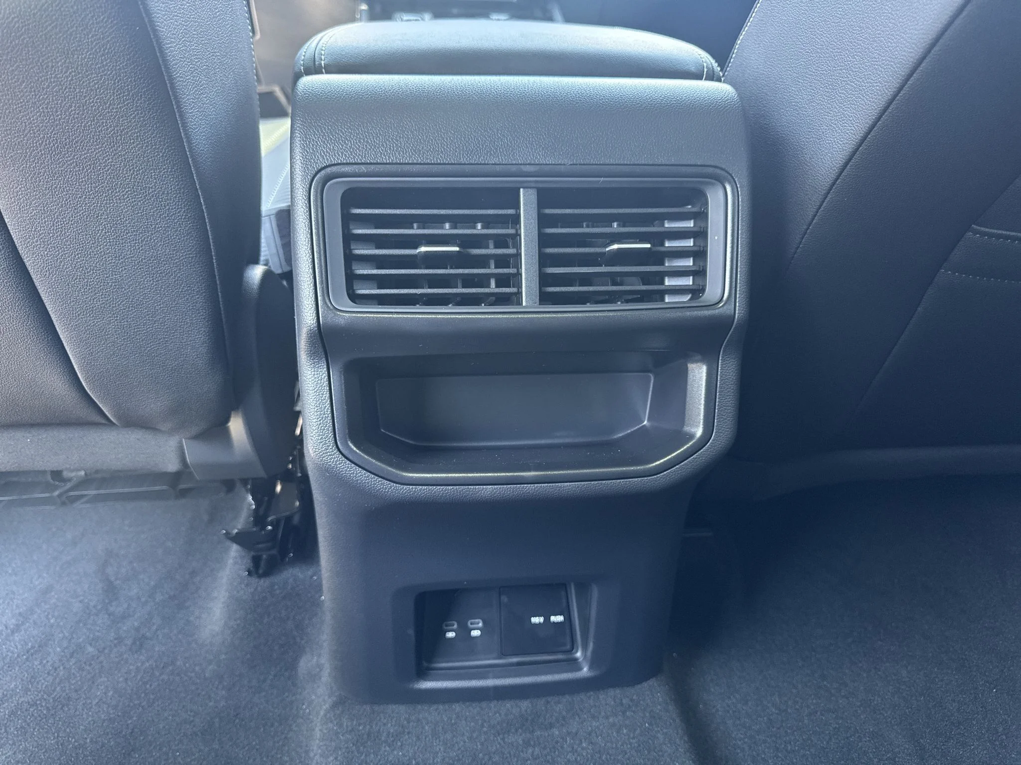 New 2026 Pure Gray Volkswagen 2.0T SE w/Technology image 31