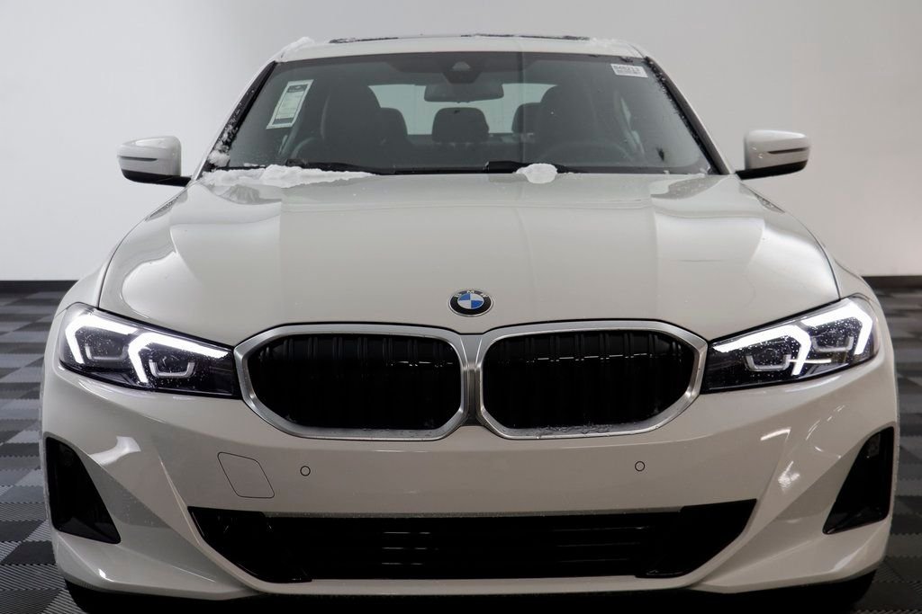 2026 BMW 3 Series 330i - Photo 20