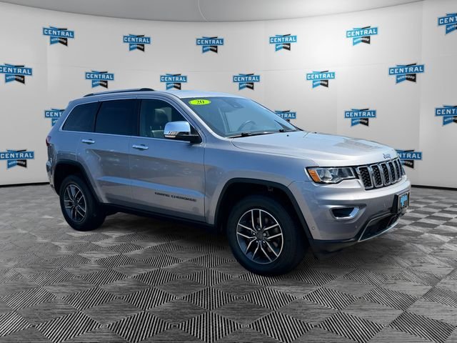 Used 2020 Silver Jeep Limited image 7