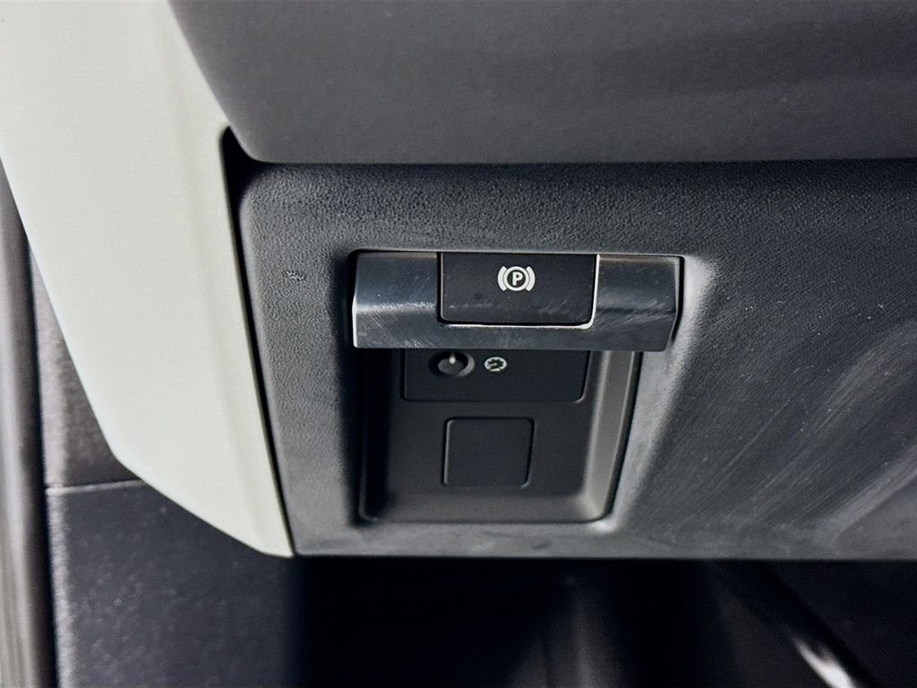 Certified Used 2024 White Land Rover S image 11