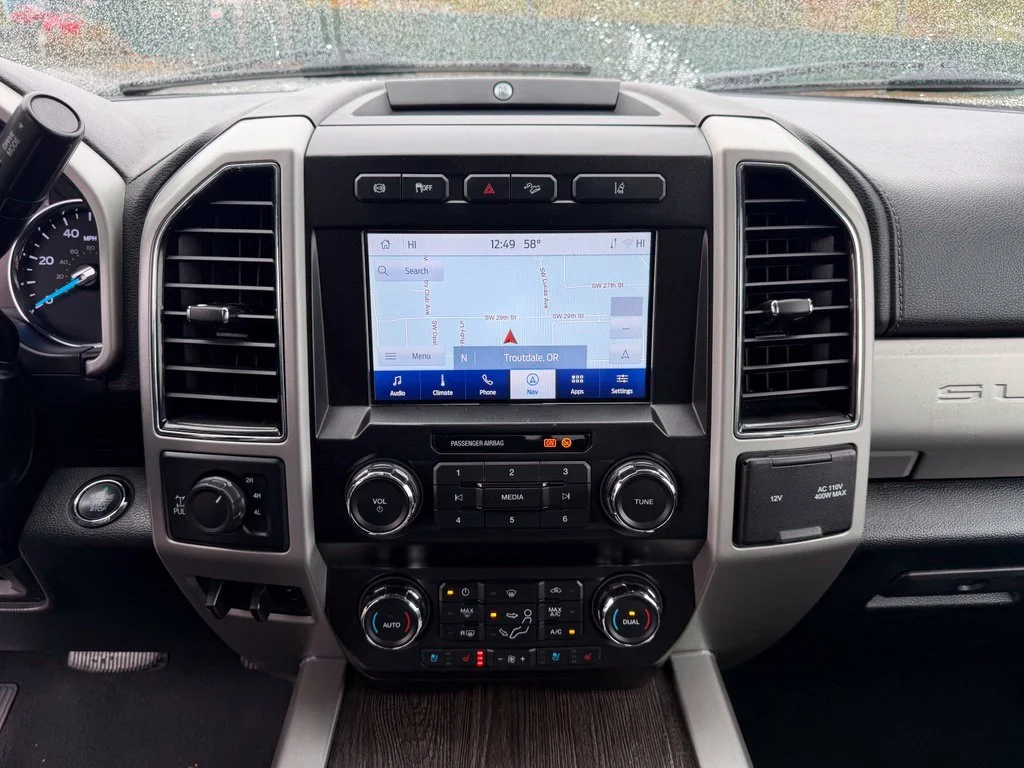 Used 2020 Agate Black Metallic Ford Lariat image 22