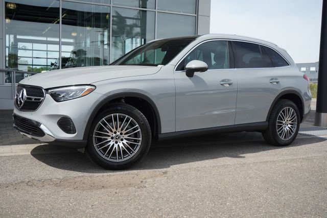 New 2026 MANUFAKTUR Alpine Grey Mercedes-Benz GLC 300 image 32
