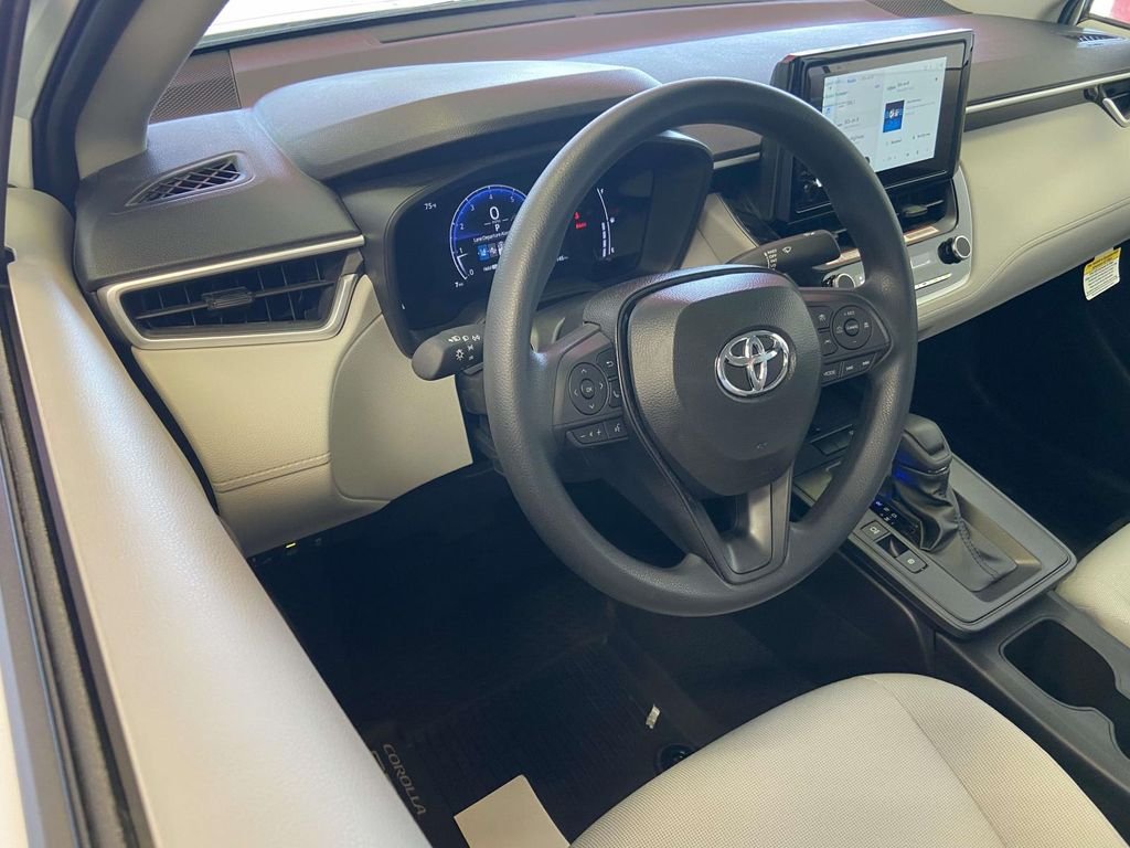 Used 2026 Beige Toyota L image 13