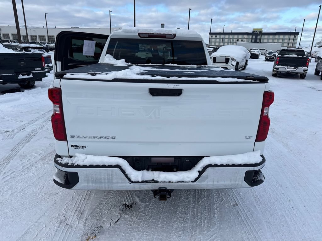 Used 2024 Summit White Chevrolet LT image 22