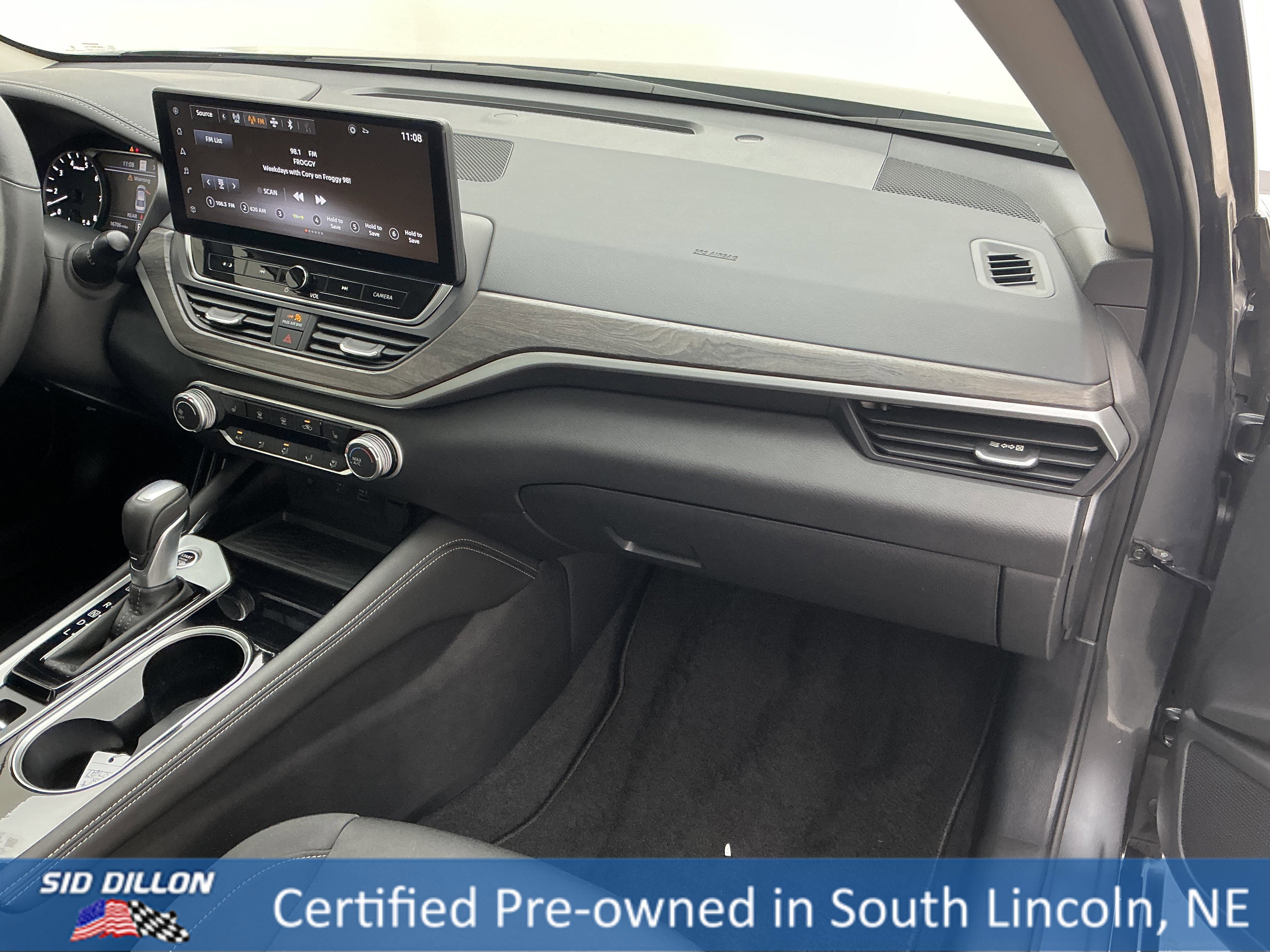 Used 2024 Gun Metallic Nissan 2.5 SV image 23