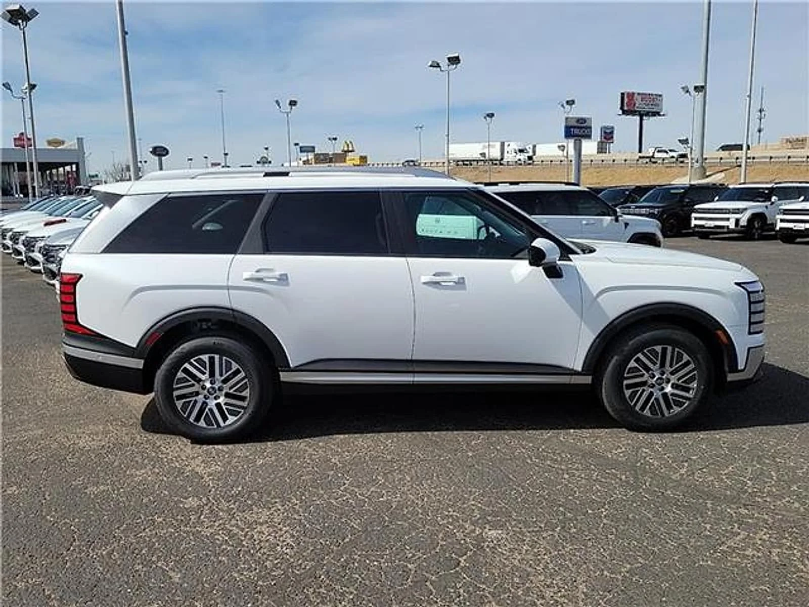 New 2026 White Hyundai SEL image 5