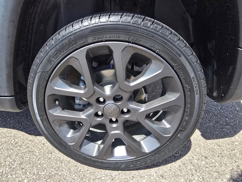 Used 2021 Redline Pearlcoat Jeep 80th Anniversary image 10