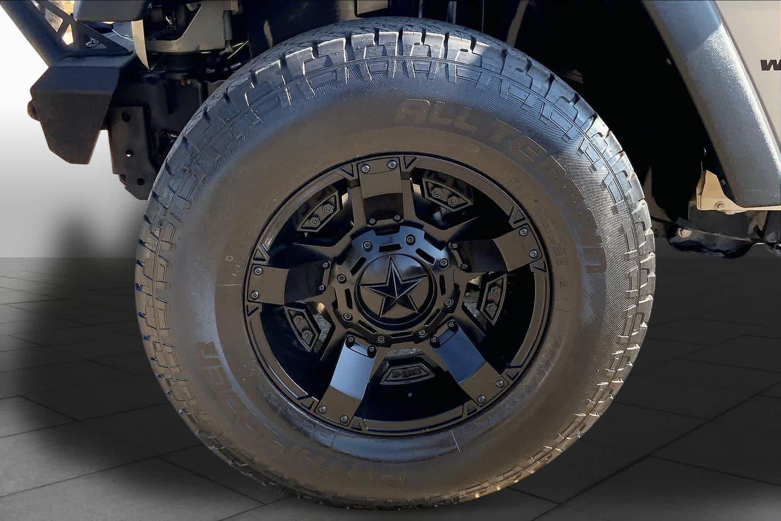 Certified Used 2017 Gobi Clearcoat Jeep Sport image 11