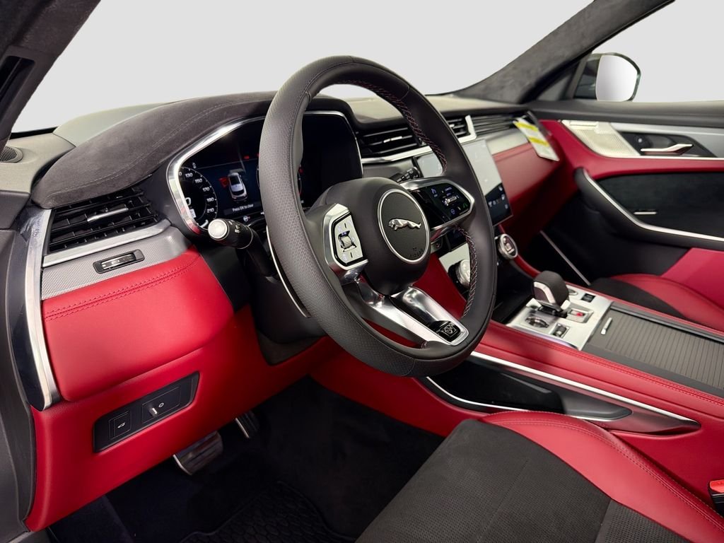 2026 Jaguar F-Pace SVR - Photo 9