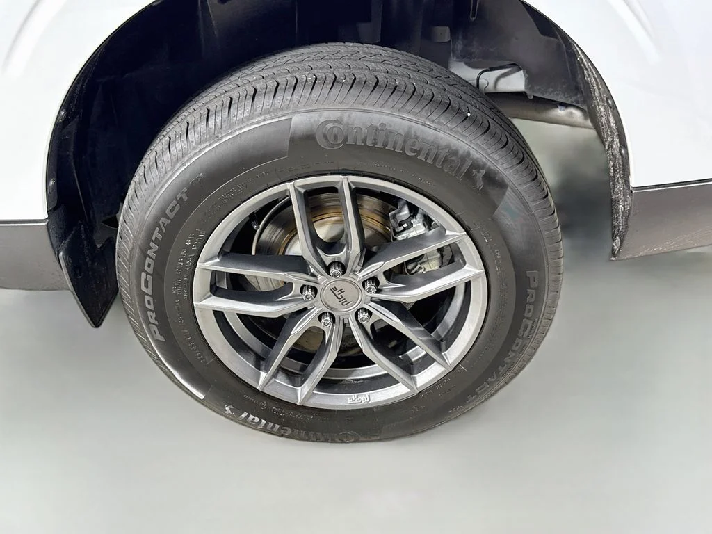 Certified Used 2025 Space White Metallic Ford XL image 29
