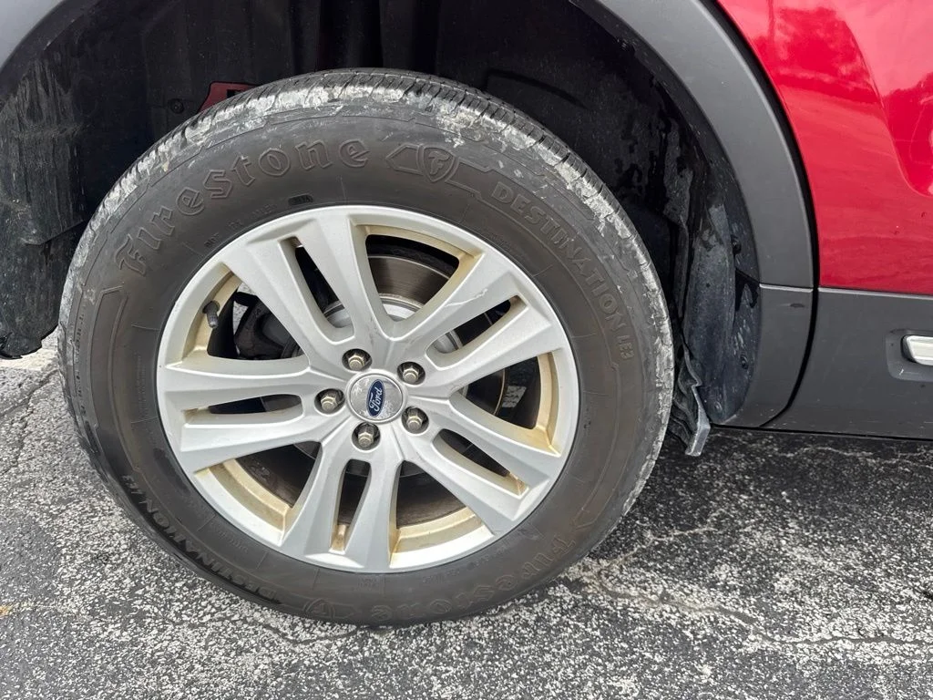 Used 2018 Red Ford XLT image 43