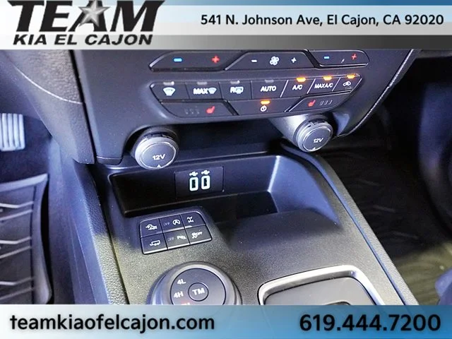 Used 2021 White Ford Lariat image 37