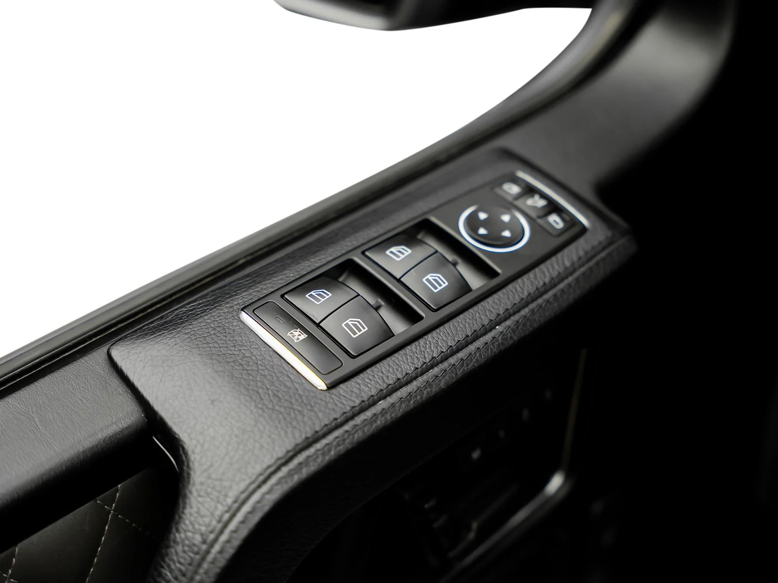 Used 2015 Silver Mercedes-Benz G 63 AMG® image 68
