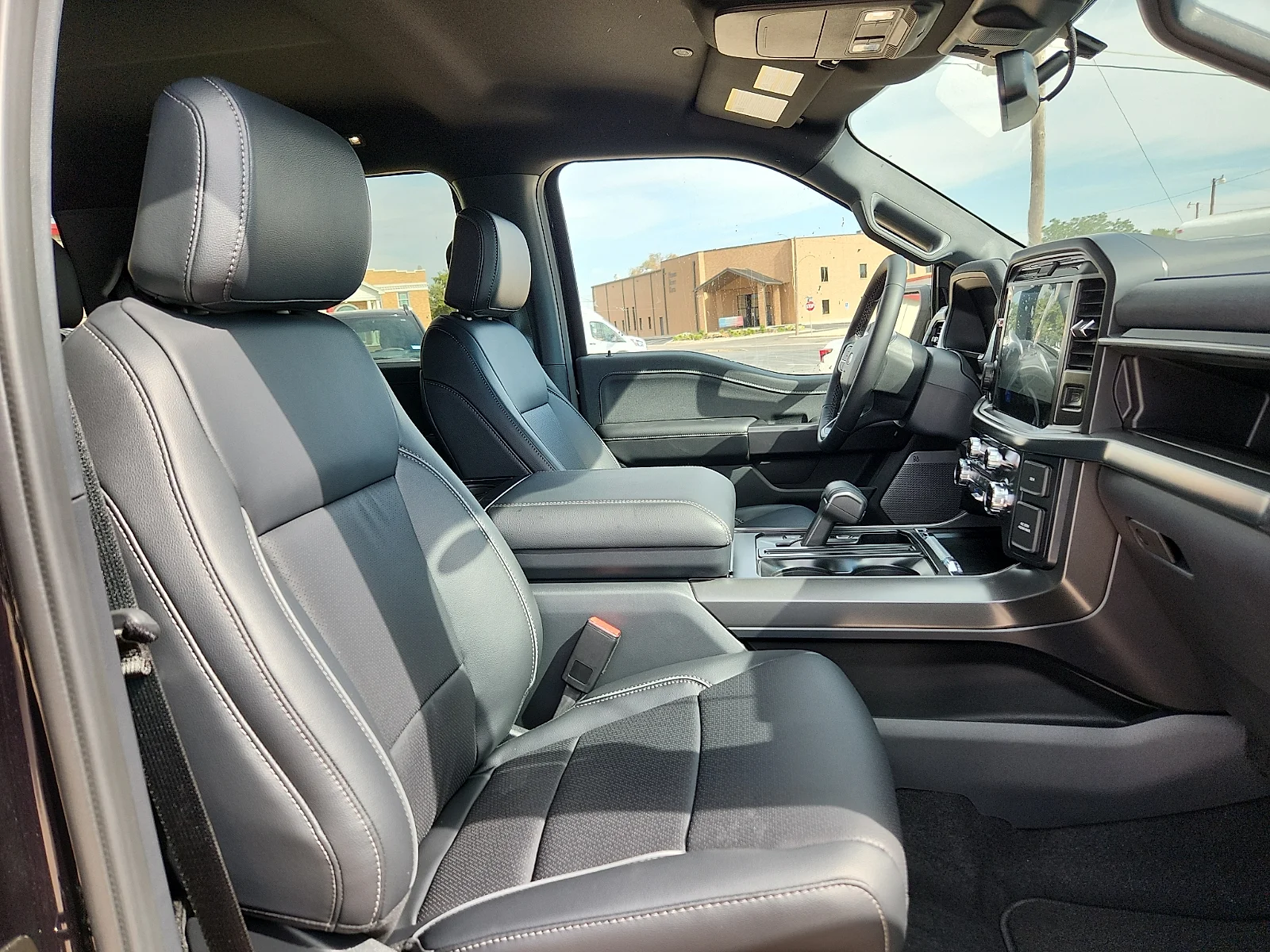 New 2026 Agate Black Metallic Ford Lariat image 20