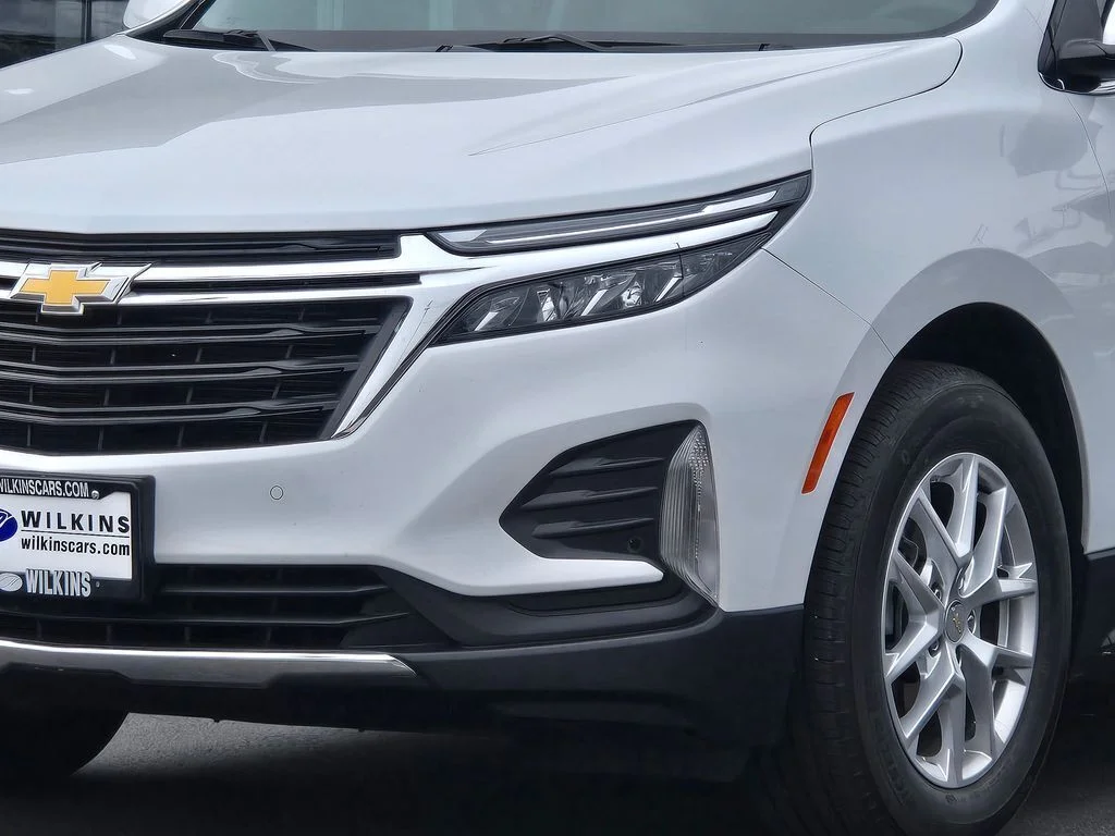 Used 2024 White Chevrolet LT image 2